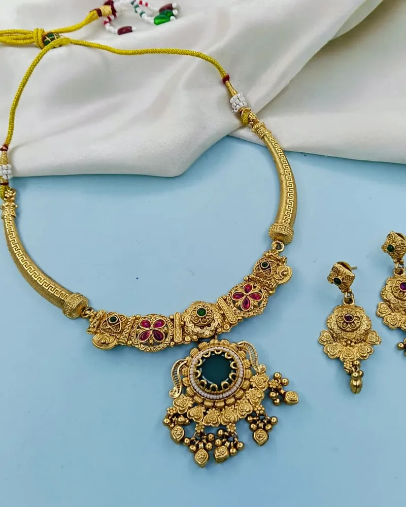 Meenakari Hasli Necklace Set