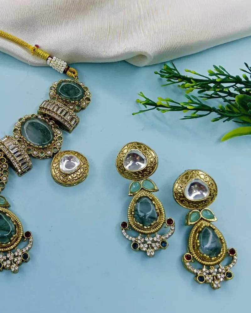 Jaya Jewellery Set