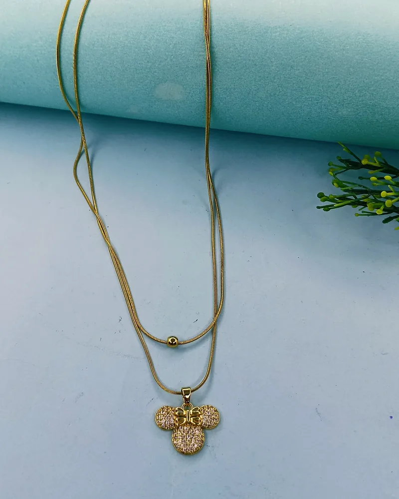 Qamar Pendant