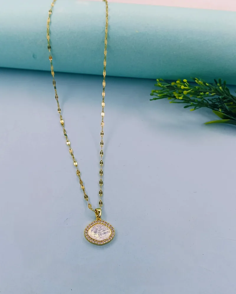Roshni Pendant