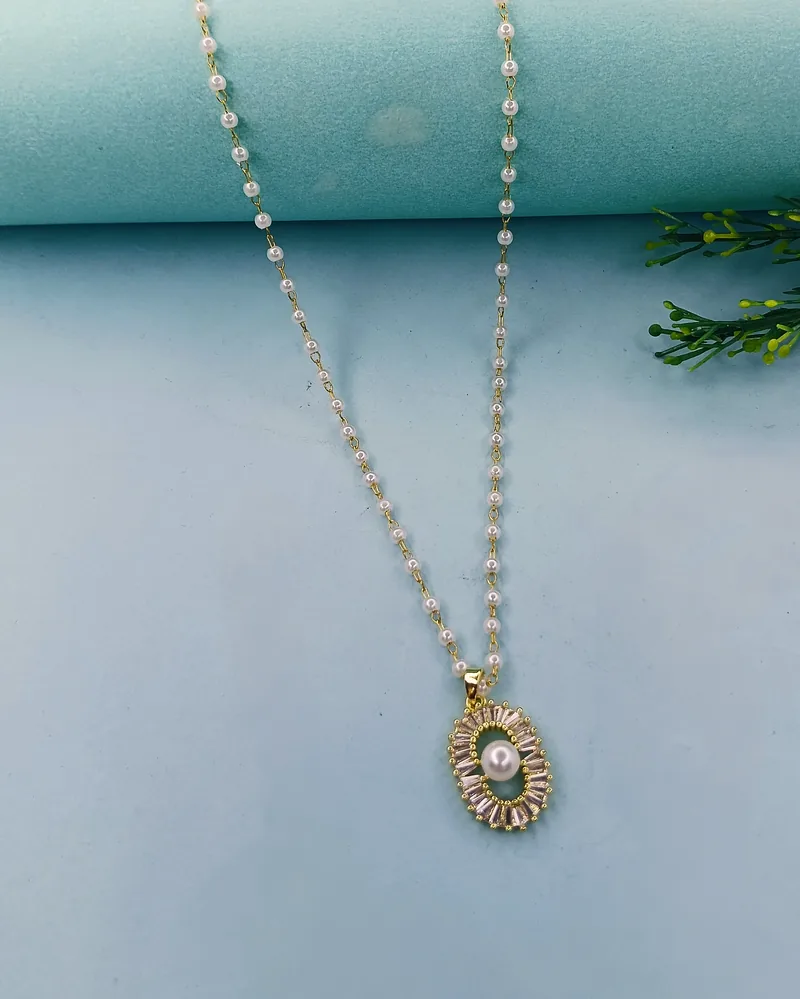 Trisha Pendant