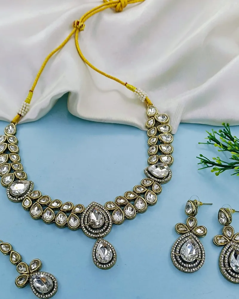 Jannat Necklace Set